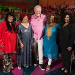 Alcione Instagram - O #SomBrasil Alcione já está disponível no Globoplay, na íntegra! Aproveite o feriado para rever o especial que conta a vida e obra da nossa Marrom! (Equipe) @pedrobial @tvglobo @globoplay