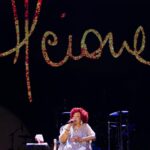 Alcione Instagram - Ontem no @napraiafestival em Brasilia foi assim! Hoje é dia de @mestresdosambarecife no @classichallpe. Confira os horários! (Equipe) 22h: Diogo Nogueira 00h: Zeca Pagodinho 02h: Alcione