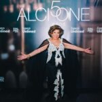 Alcione Instagram - No Dia Internacional da Mulher, o @espacounimed em São Paulo, esgotado para ver a Marrom! Hoje, ela canta daqui a pouquinho no @mirantedopaco em Recife! (Equipe) Fotos: @rafaelstrabelli Espaço Unimed