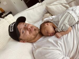 Alexander Ludwig Instagram - 🌎