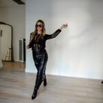 Alexandra Cooper Instagram - Heidi Klum is one of the funniest people I’ve had the pleasure of sitting down with 😭👏❤️ The entire episode is pure gold (as seen in these quotes) if you need a good laugh GO STREAM CHD!!! Officially available on all platforms 🔥
