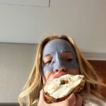 Alexandra Cooper Instagram - holy shit it’s Wednesday. run dont walk to spotify this episode is phenomenal in every way