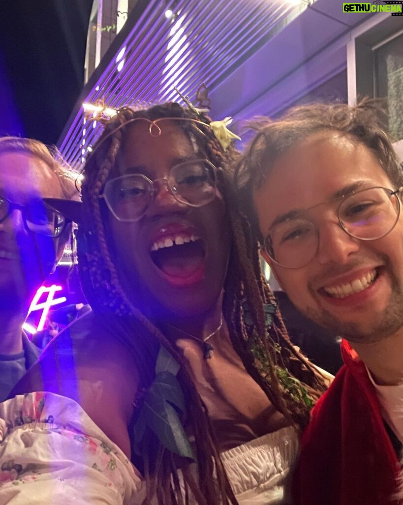 Alexis Nikole Nelson Instagram - Internet prom was so fun! Thanks @streamys!! So proud of my internet friends!! And so lucky to be in this group of people that gets to make a living doing what we love!