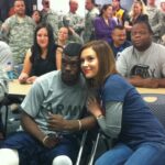 Alyssa Milano Instagram - Today, I honor veterans with action. I have made a donation to @onetribefoundation. One Tribe Foundation’s mission is to create a community that raises awareness and combats suicide by empowering veterans and their families through traditional and non-traditional therapies. Join me at onetribefoundation.org