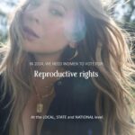 Alyssa Milano Instagram - You read that right: 1 in 3 women under 40 in the U.S. have never voted, and we need their voices more than ever. As we stand 1 year out from Election 2024, join @milano_alyssa , @girlup , @girlupusa and @aweinspired to empower change by committing to complete the Rise up in Awe Checklist