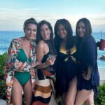 Alyssa Milano Instagram - Happy Galentine’s Day to all the women in my life who inspire me to think more critically, love more patiently, work more passionately, and live more unapologetically. You are everything.