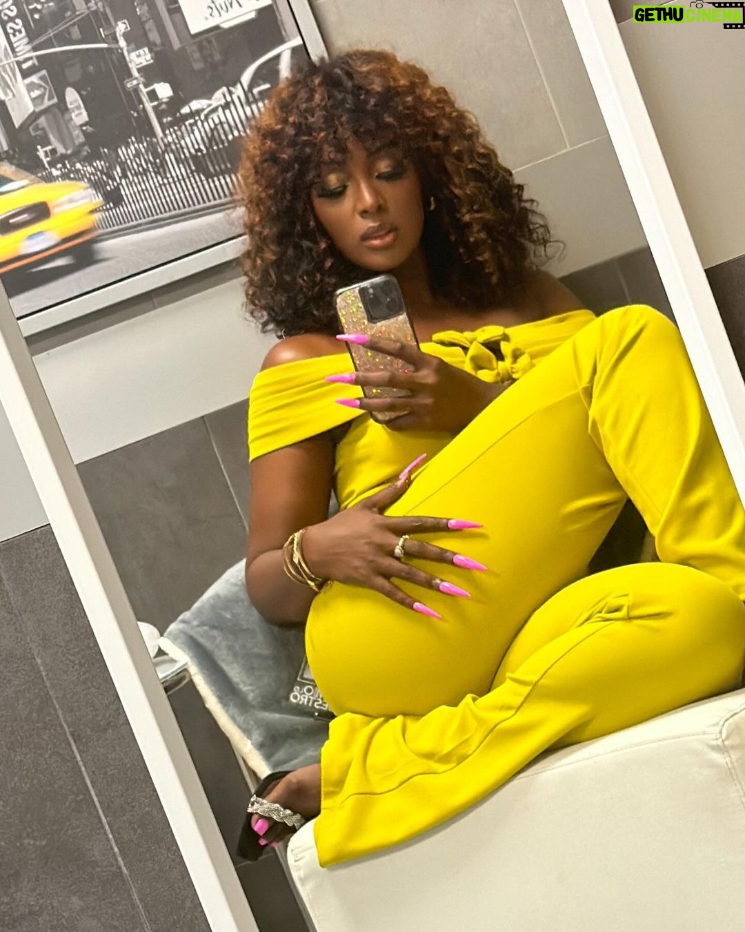 Amara ‘La Negra’ Instagram – Soy Auténtica! Única soy Desiguale ...