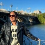 Anabel Pantoja Instagram - Años sin pasar el día 5 en SEVILLA. Soy anti-navidad pero el día 5 me puede, sin hijos me@pongo histérica imaginarse cuando los tenga. Es una bendición haber nacido aquí y criarme con este día tan mágico con mis amigos y familia 🥹 Seville, Spain