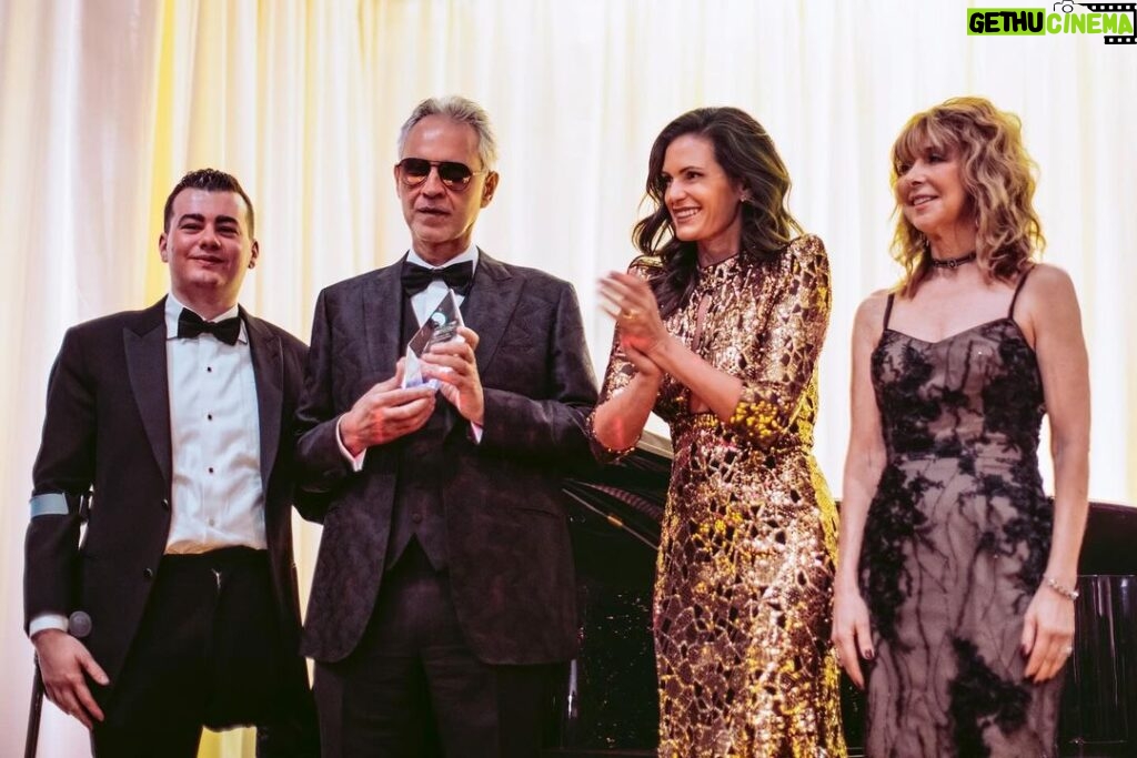 Andrea Bocelli Instagram - It was a great honor for ABF to receive “The Charles D. Close School Social Impact Award” in recognition of passion and commitment to the mission “empowering people and communities” around the world. In the beautiful setting of Philadelphia’s Union League, the ABF team met so many Italian-American friends who are committed to writing new stories of opportunity and hope every day! A special and personal thank you from our founder and vice-chair Veronica Berti to the Arthur J & Sandra K Mattia Foundation for conceiving and bringing to fruition with great success this important evening, which ideally celebrated the role of entrepreneurs in society. Entrepreneurs who, when ethically steadfast and enlightened, are the true heroes of our time. . @ajmattia @amelia_milo @carolinetheviolinist @cecille_music #ABFempowering