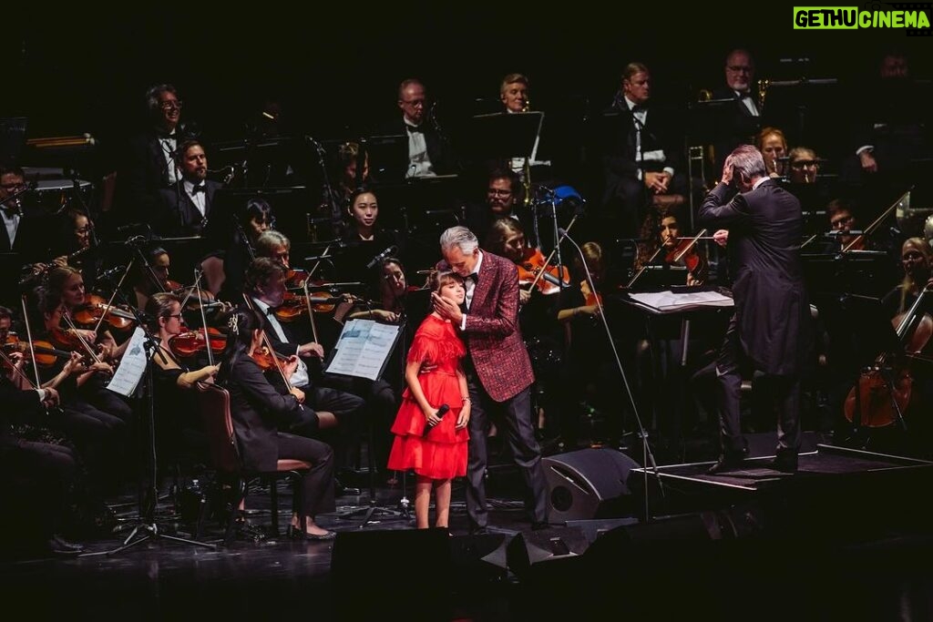 Andrea Bocelli Instagram - December 16th, Hard Rock Live, 2nd night in Hollywood FL 🇺🇸 photo: @lucarossettiph Hollywood, Florida