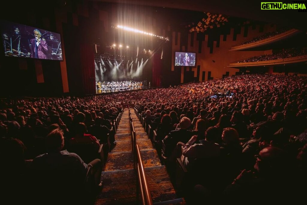 Andrea Bocelli Instagram - December 16th, Hard Rock Live, 2nd night in Hollywood FL 🇺🇸 photo: @lucarossettiph Hollywood, Florida