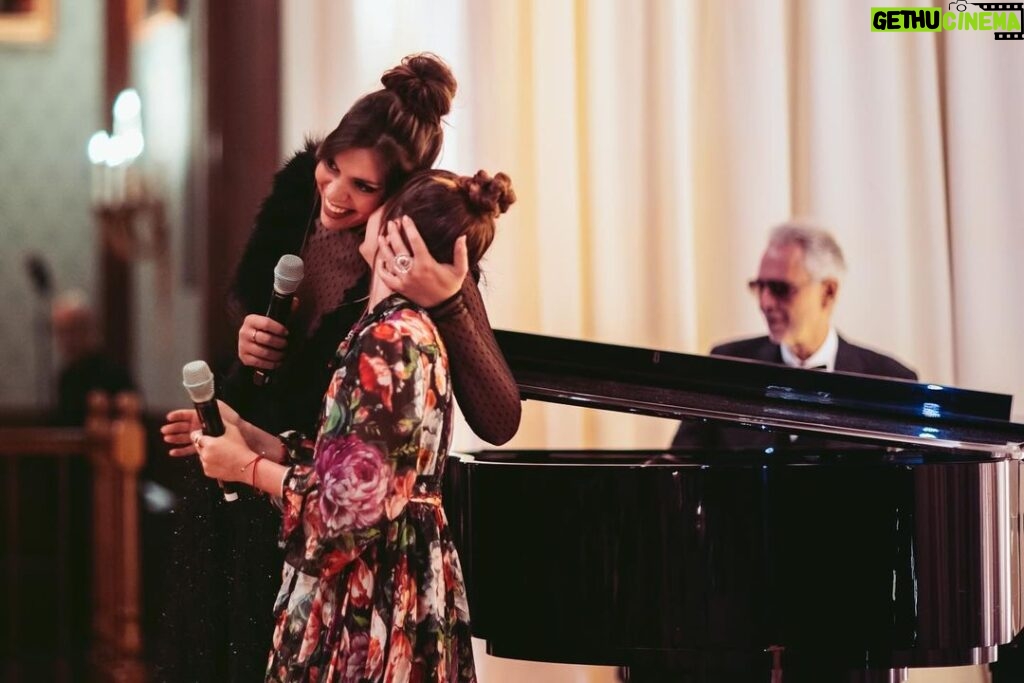 Andrea Bocelli Instagram - It was a great honor for ABF to receive “The Charles D. Close School Social Impact Award” in recognition of passion and commitment to the mission “empowering people and communities” around the world. In the beautiful setting of Philadelphia’s Union League, the ABF team met so many Italian-American friends who are committed to writing new stories of opportunity and hope every day! A special and personal thank you from our founder and vice-chair Veronica Berti to the Arthur J & Sandra K Mattia Foundation for conceiving and bringing to fruition with great success this important evening, which ideally celebrated the role of entrepreneurs in society. Entrepreneurs who, when ethically steadfast and enlightened, are the true heroes of our time. . @ajmattia @amelia_milo @carolinetheviolinist @cecille_music #ABFempowering