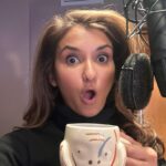 Anjali Bhimani Instagram - Back in the studio for more delicious scream-inducing goodness. 😱 Any guesses? #voiceover #VO #voiceactor #voiceacting #indianactress #anjalibhimani #symmetra #rampart #overwatch #apexlegends #desigirl #anjalibhimani