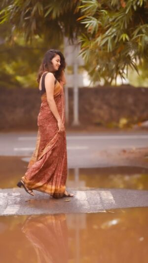 Anjana Rangan Instagram - Justtt for the love for this song 🥹💕🫠