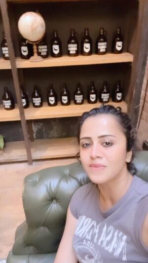 Anjana Rangan Instagram - Vazhiyinil tholaithaaye… 🎵 

#randomreels #fromthearchives