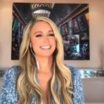 Anna Faris Instagram - I don’t think @parishilton is from this world @unqualified