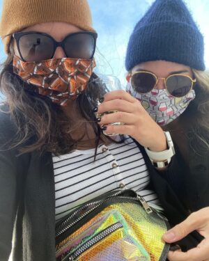 Annie Murphy Instagram - Unclear glasses, full fanny pack, can't lose.