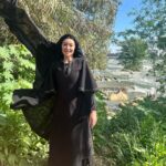 Arwa Gouda Instagram - #حُسن بتعمل فيتينج #حُسن في القناطر #حُسن مع الدونكي #حُسن بتاخد سيلفي #حُسن حاطة دماغها في التكييف من كتر الحر #حُسن بتتصور و عاملة نافسها مش واخدة بالها 😂😂 القناطر الخيرية