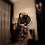 Aseel Hameem Instagram - من برنامج عينك على مين SBC business management: @ali.hamem Styled by @ziadalsaleh Dress @zimmermann via @rubaiyatfashion Make up @ariam_center Hair @aminahair Diamond @alfardanjewellery.ksa | @franckmuller_geneve Photo @suhadalshimi Special thanks @stylingbymac @sbc_channel #sbc_channel #suida_arabia