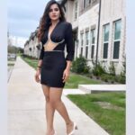 Ashu Reddy Instagram - What's with the threads now?! 🤔💯 #ashureddy #eventtime #hosting #texas #threadsinstagram 🔥