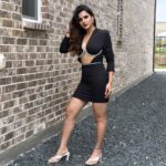 Ashu Reddy Instagram - What's with the threads now?! 🤔💯 #ashureddy #eventtime #hosting #texas #threadsinstagram 🔥