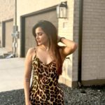 Ashu Reddy Instagram - The most beautiful curve on a woman's body is her smile 😊🐚⭐️😎 #ashureddy #curvesaresexy #beyoutiful #lastpicismyfav 🫶🏻 Austin, Texas