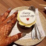 Ashu Reddy Instagram - Maha shivaratri x Women's Day ~ 2024 🔥🌹❤️ #ashureddy #feelingdevotional #omnamahshivaya🕉 #friends #work #fun @urspraveenakadiyala @dr.samatha_01 🥳 #2024 #memories