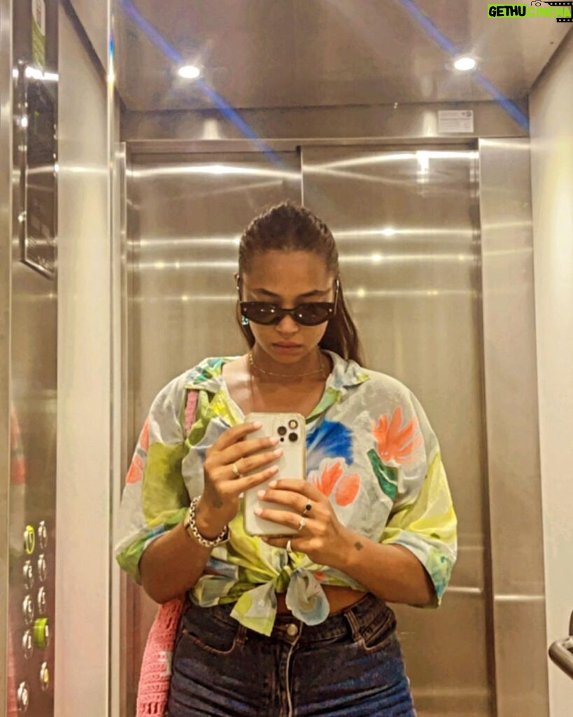Berta Vázquez Instagram - I’ve been doing elevators