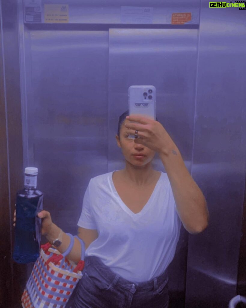Berta Vázquez Instagram - I’ve been doing elevators