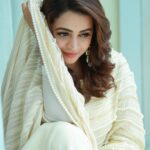 Bhavana Instagram - 🤍🕊️🕊️🤍 EID MUBARAK 🌙 Wish you all a very happy and peaceful Eid !! Outfit and Styling @sabarinathk_ Hair @femy_antony__ Earrings @keyaa_by_kartika Photography @pranavraaaj #Bhavana #BhavanaMenon #Mrsjune6