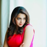 Bhavana Instagram - Pink Is My Love At First Sight 🌷🌸🌷🌸🌷🌸 Outfit & Styling @sabarinathk_ Hair @jeenastudio 📸@pranavraaaj #Bhavana #BhavanaMenon #Mrsjune6