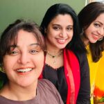 Bhavana Instagram - Friends like Family 💖 #SoulSisters #MandatoryMBSKoodals #MineForever #NothingButFun #Bhavana #ManjuWarrier #SamyukthaVarma #BhavanaMenon #Mrsjune6