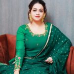 Bhavana Instagram - 💚💚💚 Outfit & Styling @sabarinathk_ Jewellery @meralda.jewels Hair @jeenastudio 📸@pranavraaaj #Bhavana #BhavanaMenon #Mrsjune6
