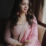 Bhavana Instagram - 🦩 Styling and Jewellery @sabarinathk_ Thank you for these pics @viewfinders___ @jijoy_radhay_vasavan and #GrapeStories #Bhavana #BhavanaMenon #Mrsjune6