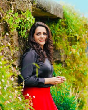 Bhavana Thumbnail - 530.5K Likes - Most Liked Instagram Photos