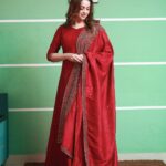 Bhavana Instagram - 🌹❣️ Outfit @t.and.msignature Earrings @m.o.dsignature Styling @sabarinathk_ 📸 @pranavraaaj #Bhavana #BhavanaMenon #Mrsjune6