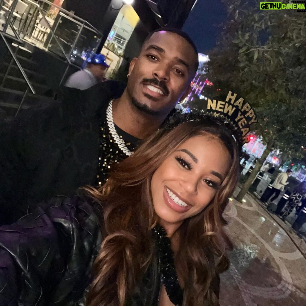 Bianca Crawford Instagram - Happy New Year! 2024. Ended & Starting the Year with my homie, my lover, my friend. On Repeat. #HappyNewYear #ESTofWWE