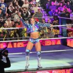 Bianca Crawford Instagram - Abs contoured with nothing but HARD WORK. … and genetics. We stay putting in werk over here! #ESTofWWE #wrESTleMania #Smackdown Gear: Made by ME