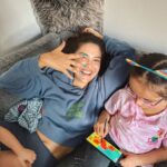 Biran Damla Yılmaz Instagram - Hafta sonudur, nail artdır, kardeşlerdir, yeni haftaya çok iyi hazırlanılıyordur.🌻🫶🏻 #familyfirst