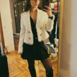 Biran Damla Yılmaz Instagram - Firuzeler burda mı?🥂🌻