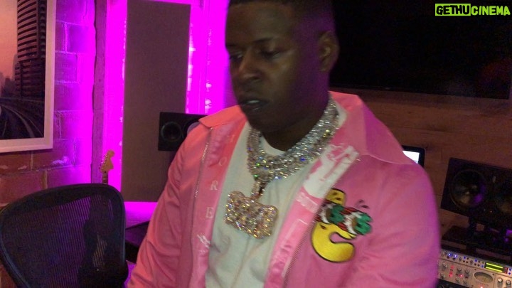 Blac Youngsta Instagram - LAST PERSON TO COMMENT#HEAVYCAMP🏋🏾‍♂️ GET THE JACKET OFF MY BACK 🌸
