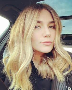 Buse Varol Instagram - 🌼