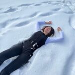 Buse Varol Instagram - Vallahi ne yalan söyleyeyim fotoğraf çekilicem diye dondddddummmm❄️🥶🥶🤍