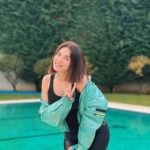 Buse Varol Instagram - 🦋 Yaşamak dediğin üç beş kısa mutlu an'dan ibaret ✨