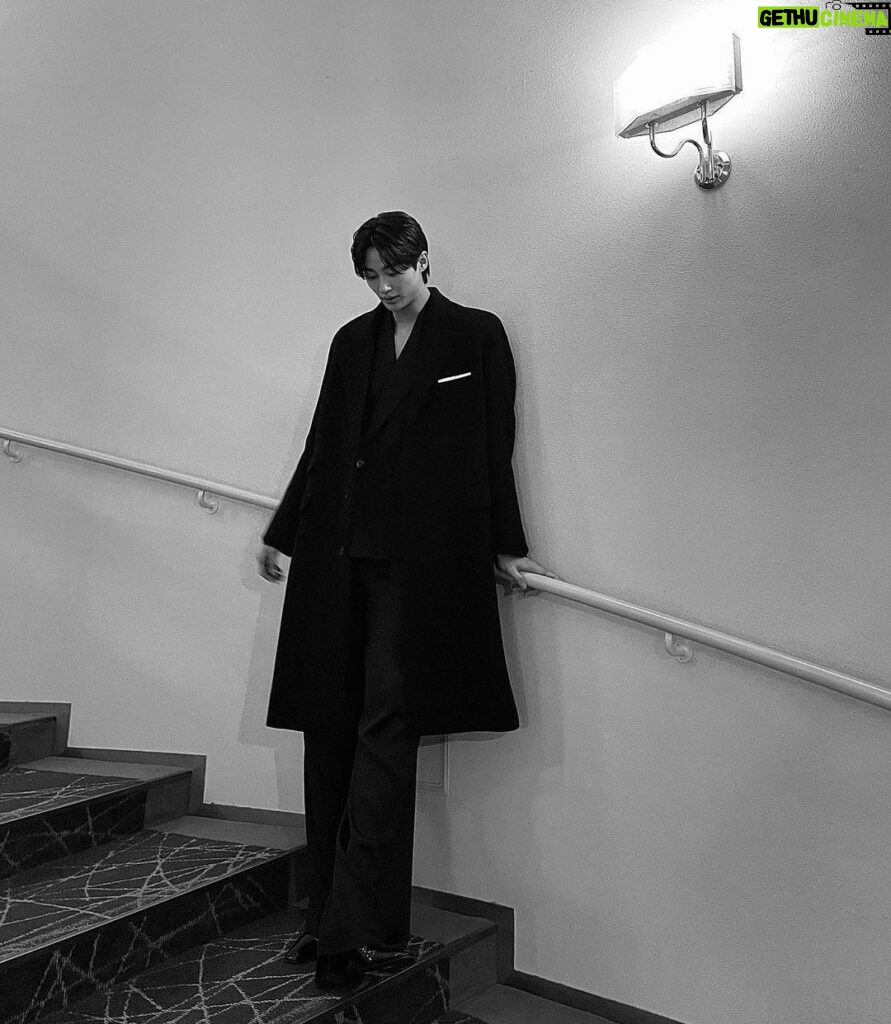 Byeon Woo-seok Instagram - 소원성취👍