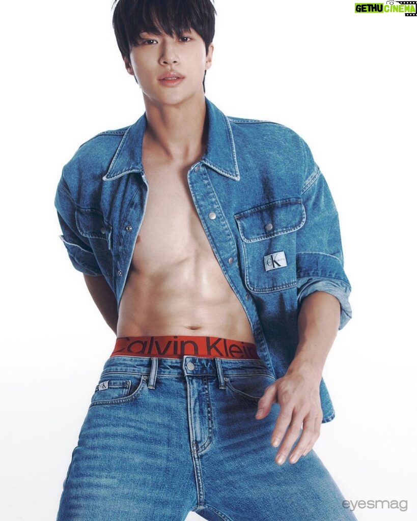 Byeon Woo-seok Instagram - #광고 #CKforU #CalvinKlein #캘빈클라인언더웨어 #캘빈클라인