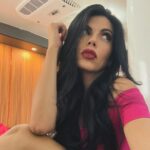 África Zavala Instagram - Que tengan una linda semana 🙏❤️😘