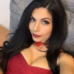 África Zavala Instagram - Que tengan una linda semana 🙏❤️💋 #ladyinred #africazavala
