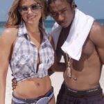 Carmen Electra Instagram - happy spring break ☀️ where’s the party? 🤘🏼 #mtv #springbreak #carmenelectra #nostalgia #outfit