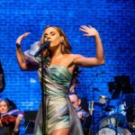 Carolina Gaitán Instagram - If you have the chance tonight try not to miss this "United In Song" on @pbs with @theamericanpops Thanks for this great invitation @lukefraziermusic I had a blast!!! 🍾✨✨🍾 Si tienen chance esta noche celebrando el año nuevo en @pbs estaré con mi música y acompañada por @theamericanpops cantando para Uds!!!🍾✨🍾✨🍾✨ Mi vestido hermoso del grandioso: @virgiliomadinah Besotes vuelan!!! 🍾✨🍾✨🍾 Atlanta, Georgia